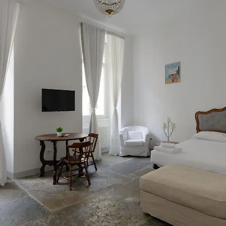 Casa Strehler, Tra Teatro E Apartment Triest